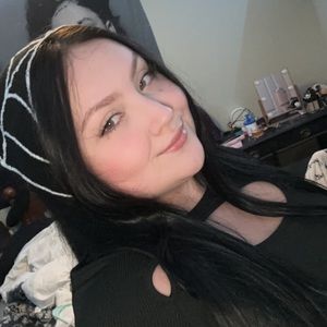 Meet your Posher, Marissa